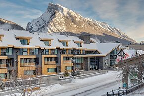 Peaks Hotel and Suites