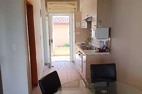 Admiralty Lodge Motel