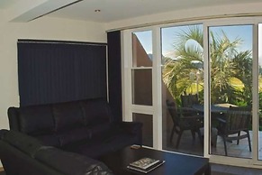 Admiralty Lodge Motel