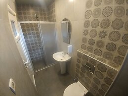 Antique Hostel & Guesthouse