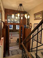 Antique Hostel & Guesthouse