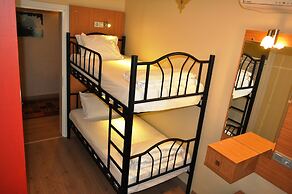 Antique Hostel & Guesthouse