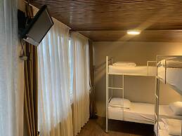 Antique Hostel & Guesthouse