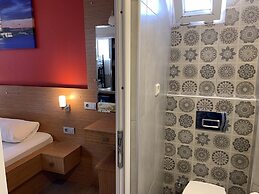 Antique Hostel & Guesthouse