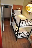 Antique Hostel & Guesthouse