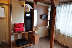 Antique Hostel & Guesthouse