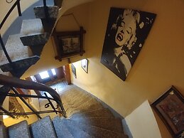 Antique Hostel & Guesthouse