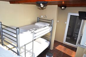 Antique Hostel & Guesthouse