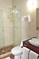 Hotel Puertas De Cartagena