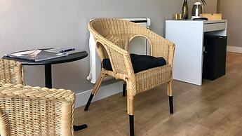 MD Modern Hotel - Jardines