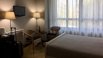 MD Modern Hotel - Jardines