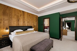 Andrássy Kúria & Spa