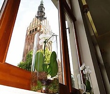 Atrium Hotel