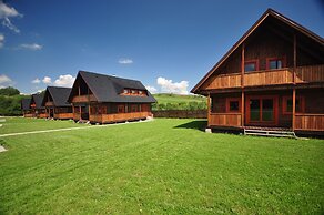 Sojka Resort - Hotel & Drevenice