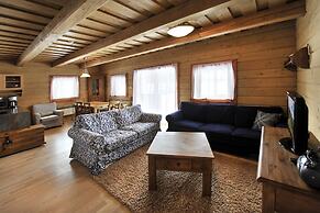 Sojka Resort - Hotel & Drevenice