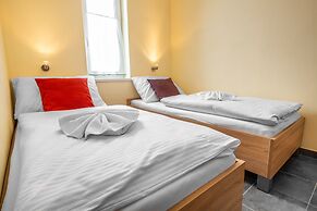 Sojka Resort - Hotel & Drevenice