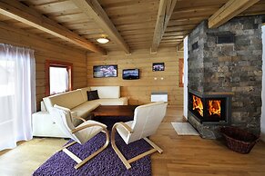 Sojka Resort - Hotel & Drevenice