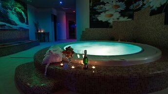 Sojka Resort - Hotel & Drevenice