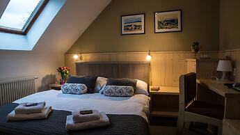 Sojka Resort - Hotel & Drevenice