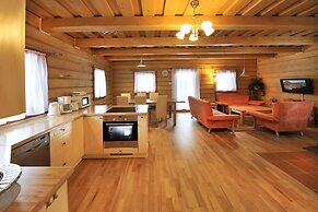 Sojka Resort - Hotel & Drevenice