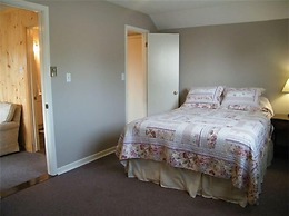 1000 Island Condo Getaway