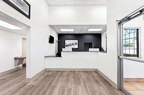 Super 8 by Wyndham Baton Rouge/I-10