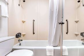 Super 8 by Wyndham Baton Rouge/I-10