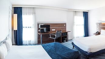 Holiday Inn Express Marseille - Saint Charles, an IHG Hotel