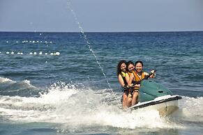 Costabella Tropical Beach Hotel