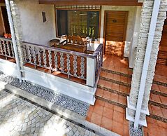 Costabella Tropical Beach Hotel