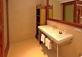 Costabella Tropical Beach Hotel