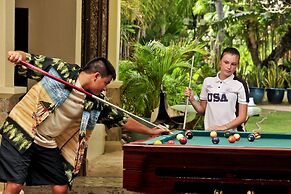 Costabella Tropical Beach Hotel