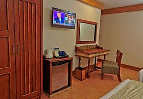 Costabella Tropical Beach Hotel