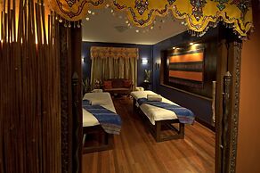 Costabella Tropical Beach Hotel