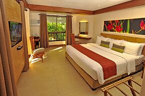 Costabella Tropical Beach Hotel