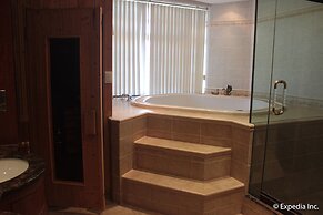 Fort Ilocandia Resort Hotel