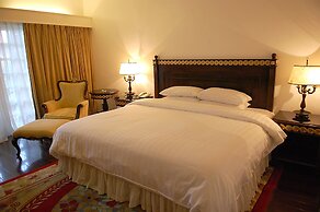 Fort Ilocandia Resort Hotel