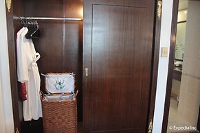 Fort Ilocandia Resort Hotel