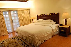 Fort Ilocandia Resort Hotel