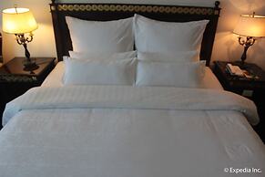 Fort Ilocandia Resort Hotel