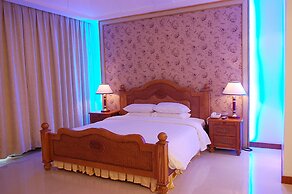 Fort Ilocandia Resort Hotel