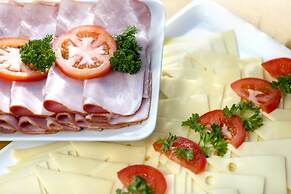 Holiday Inn Express Zurich Airport by IHG