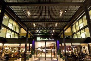 Holiday Inn Express Zurich Airport by IHG