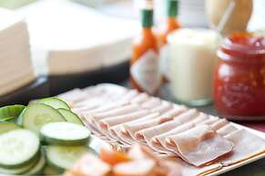 Holiday Inn Express Zurich Airport by IHG