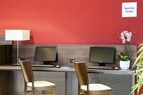 Holiday Inn Express Zurich Airport by IHG