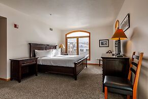 The Caledonian by All Seasons Resort Lodging