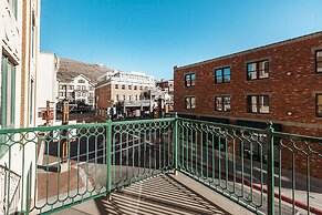 The Caledonian by All Seasons Resort Lodging