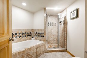 The Caledonian by All Seasons Resort Lodging