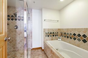 The Caledonian by All Seasons Resort Lodging