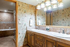 The Caledonian by All Seasons Resort Lodging